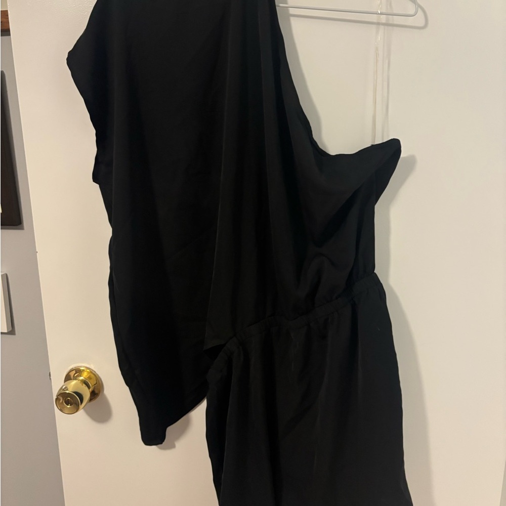 SHEIN Chic Black One-Shoulder Dress